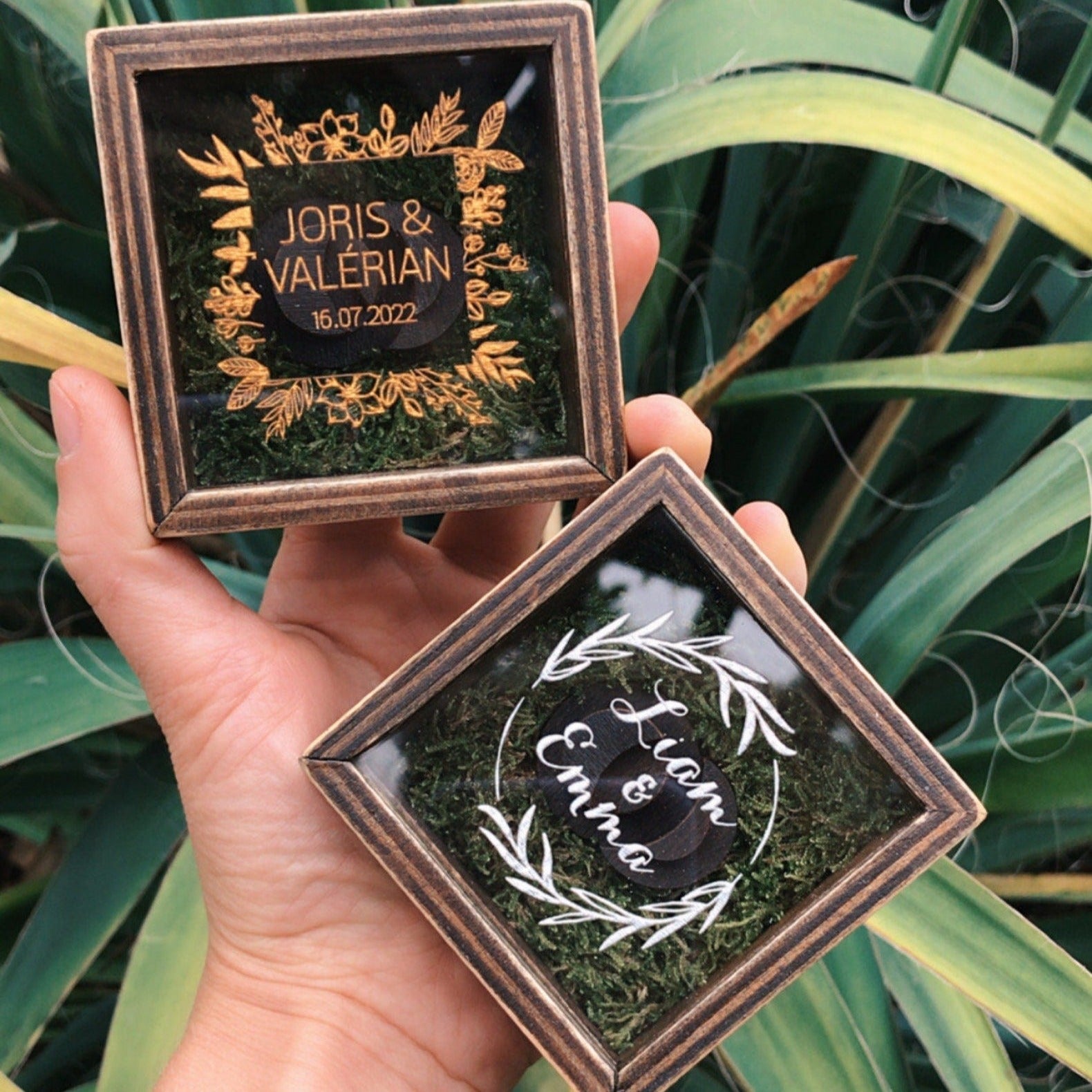 Шкатулка для обручок з дерева