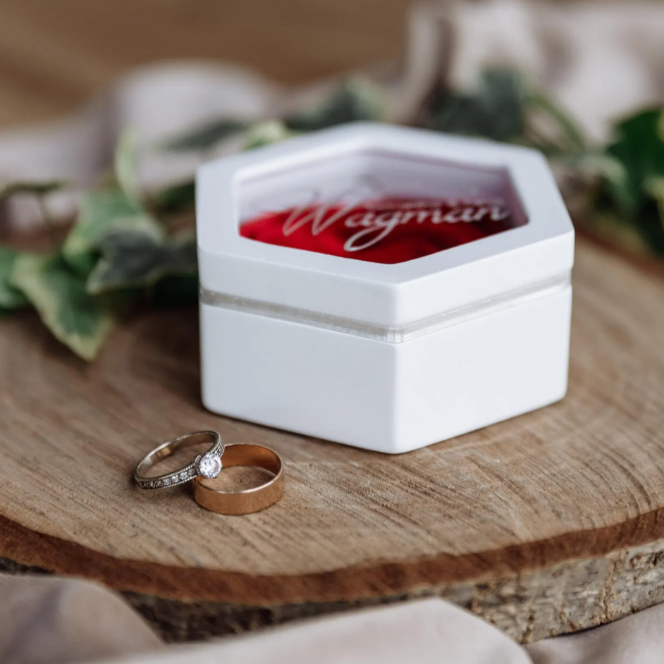 Весільні аксесуари
Товари для весілля
Весільний декор
Все для весілля
Весільний набір

шкатулки для обручок
Шкатулка для обручальных колец
Весільна скринька для обручок
