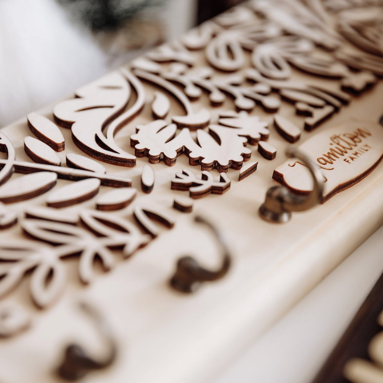 Епіцентр ключниця
ключниця настінна дерев'яна
ключниця дерев'яна
Дерев’яний тримач для ключів
