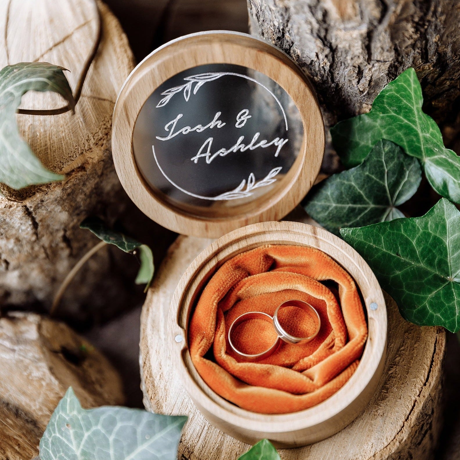 Шкатулка для обручальных колец