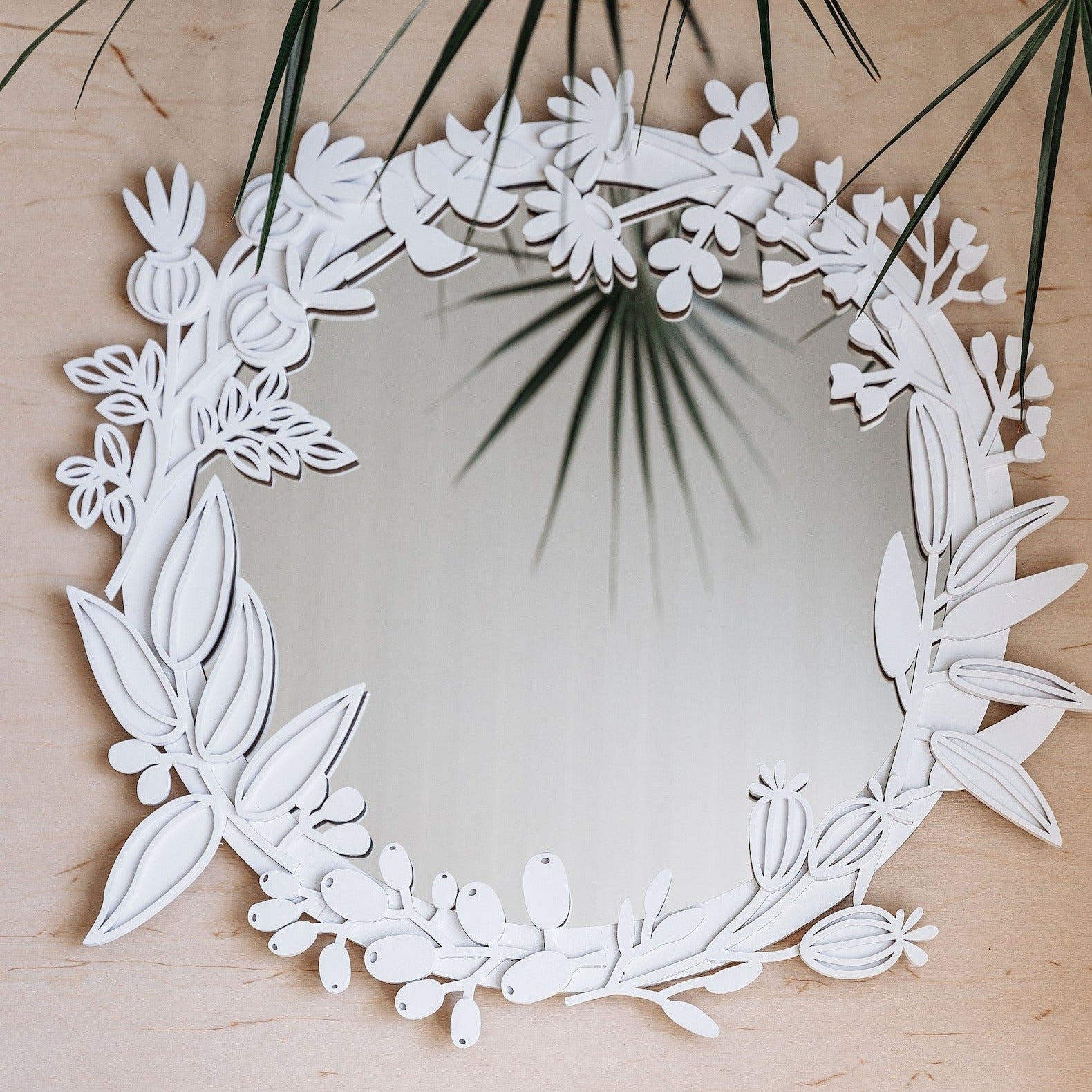 дзеркало у ванну,  дзеркало купити,  Велике дзеркало на стіну,  дзеркало панно,  дзеркало в коридорі, 