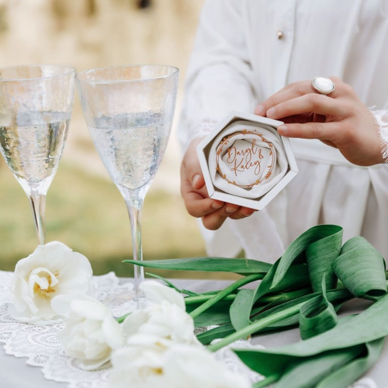 Дерев’яна шкатулка для обручок